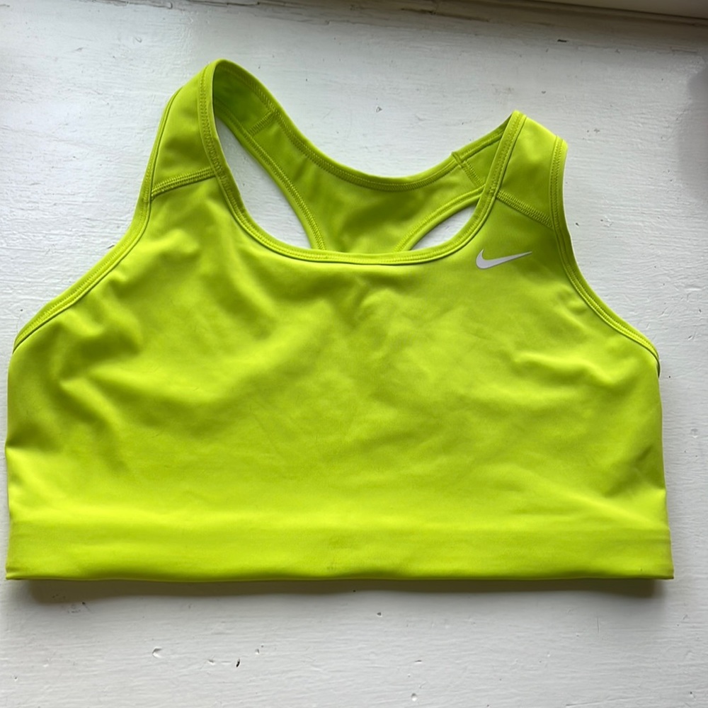 NWOT nike swoosh bra